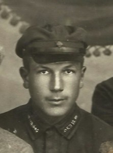 Застолье. Солдаты пьют Пиво, 1928 год. Шифровки.