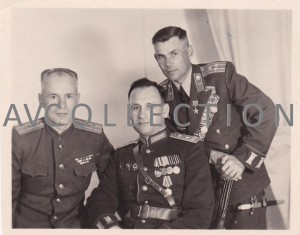 Лётчик,Герой Сов.Союза,полковник Ф.И.Шинкаренко.июнь 1949 г.