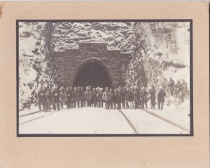 Белочехи у входа в тоннель на Забайкальской ж.д. 1920 год.