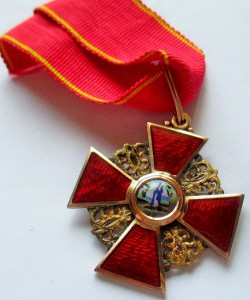 Знак ордена Святой Анны 3-й степени с лентой. Золото. АК.