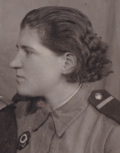 Девушки -- отличные артиллеристы. 19 января 1944 года.