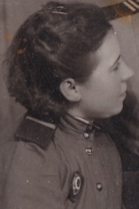 Девушки -- отличные артиллеристы. 19 января 1944 года.