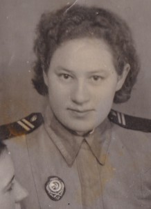 Девушки -- отличные артиллеристы. 19 января 1944 года.