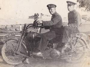 "Махнул неглядя". Морские лётчики осваивают трофей. 1943 год