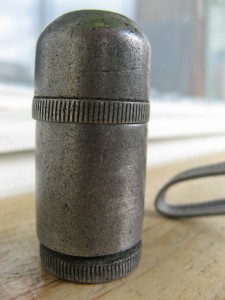 Еще одна зажигалка. ЛюМиНий. :))