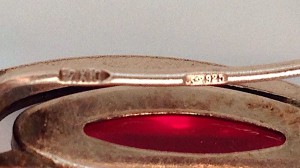 Комплект:Брошь+Серьги;Позолота,Серебро 925-й пробы,Корунды