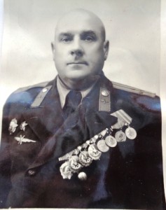 Фото с монгольским БКЗ и 3 мя нашими БКЗ.