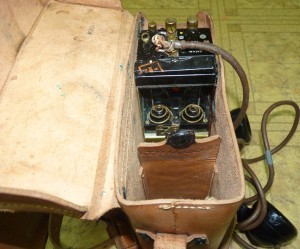 Полевой телефон ЕЕ-8_А 1942 год США с инструкцией.