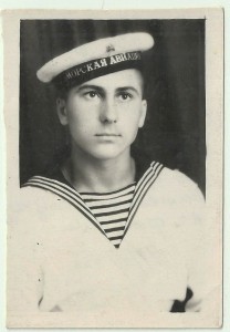 Матрос на ленте " Морская Авиация  ", 1951 год.