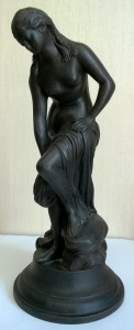 Касли 1901 г. "Купальщица после купания"