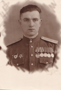 Гвардеец-капитан,кавалер БКЗ,ОВ,медалей.