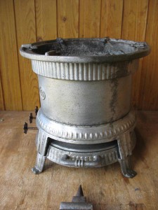 Керосинка трехфитильная.