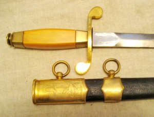 Бескнопочник