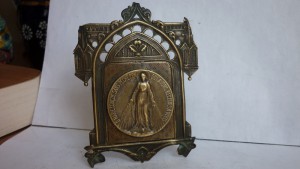 Католическая настольная иконка