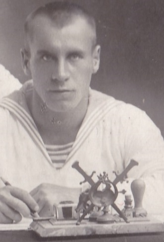 Крейсер 1-го ранга "Коминтерн". Ячейка ВКПб. 1926 год.