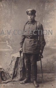 Бойцы 6-го железнодорожного (?) полка. 1932 год. 2 фото.