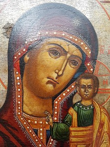 Икона Казанская Богородица по серебру с предстоящими