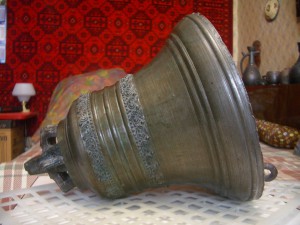 Продам церковный колокол бронзовый 24x26cm 10кг [СПБ]