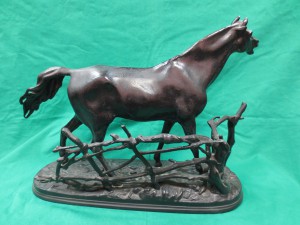 "Конь у изгороди". Касли. 1948 г.