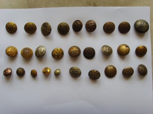 ЦАРСКИЕ ПУГОВКИ НЕБОЛЬШАЯ ПОДБОРКА НАЙДЕНЫ НА ЧЕРДАКЕ