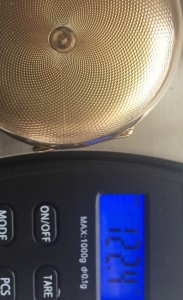 интересные часы в золоте с якорем