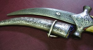 Востояный кривой кинжал - серебро