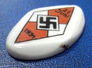 Знак фарфоровый гитлерюгенд 21 июня 1934 г.