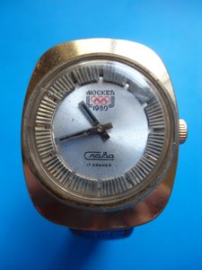 Женские часы   Слава  Москва 1980 г. олимпиада