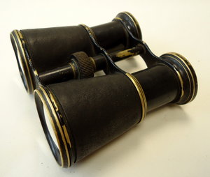 Бинокль латунный.