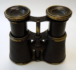 Бинокль латунный.