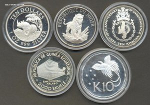 Крупная иностранная экзотика в серебре, 5 монет.