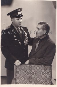 Майор ВВС СА - кавалер боевых орденов и медалей. Знаки.