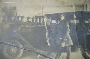 Интересный сотрудник НКВД - помогите опознать