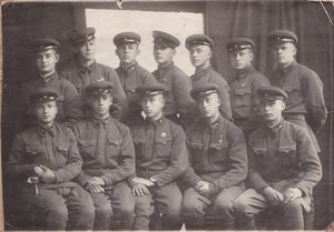 Группа курсантов 2-го танкового училища.