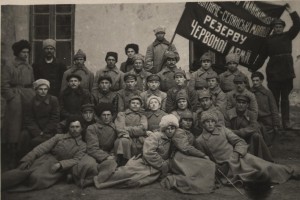 Ранние красные, знамя.