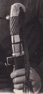 Курсант Тбилисского артучилища.ст.Раздельная.1948 г. ПОГОНЫ.