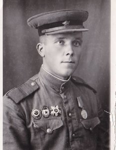Ст.сержант,гвардеец,отличник. Медаль,орден Отеч.войны. 1946