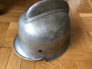 Суперская каска пожарная - военная - Германия...