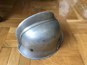 Суперская каска пожарная - военная - Германия...