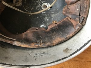 Суперская каска пожарная - военная - Германия...