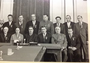 Вручение орденов в Кремле Брежнев и др известные личности