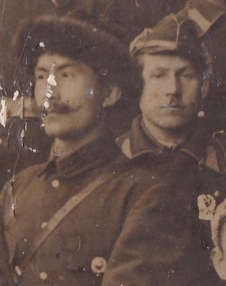 Милиционеры - азиаты. Униформа,знаки. 1920-е гды.