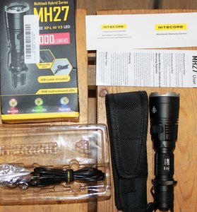 Продам такт. фонарь: NiteCore MH27