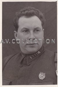 Комиссар 1-й Моск.мотостр.див.полк.ком.В.В.Мешков. 02.1942 г
