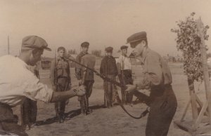 Занятия по рукопашному бою. 1942-1944 гг. 3 фото.