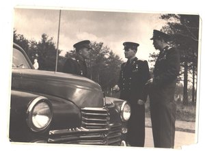 13 фото Космонавтов.