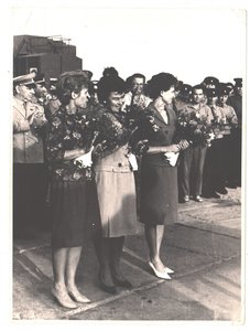 13 фото Космонавтов.