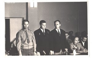 13 фото Космонавтов.