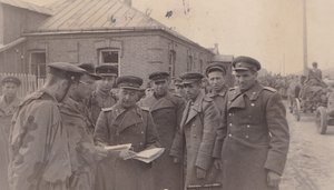 Командир 192 СД полк.А.М.Ковалевский с офицерами. 1944 г.