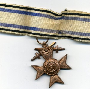 Бавария,крест Ордена Военных Заслуг в родной коробке